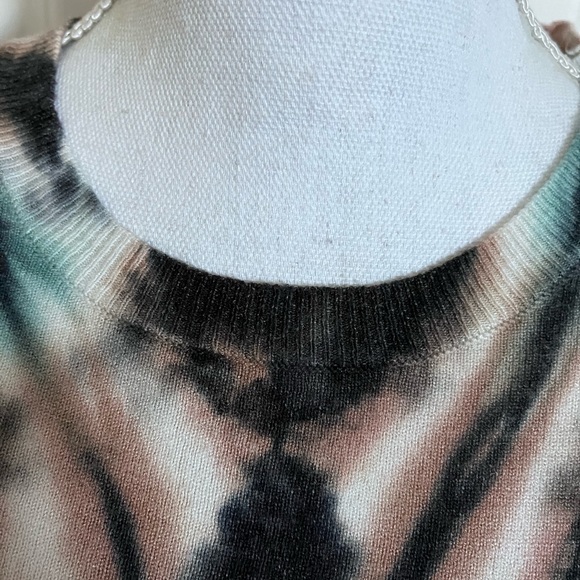 Volcom tye dye sweater - Picture 4 of 8